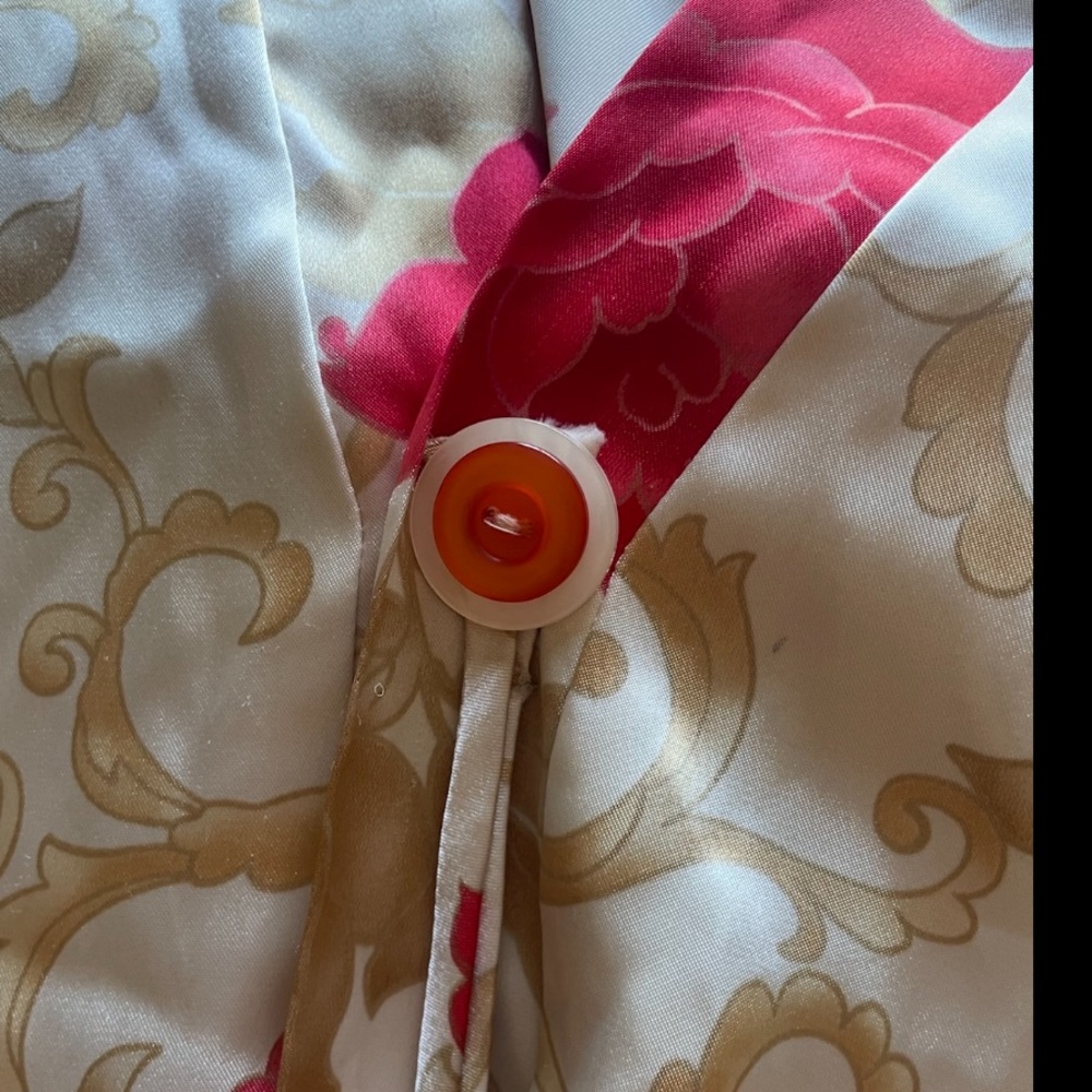 Vintage Kimono Robe - Picture 2 of 7